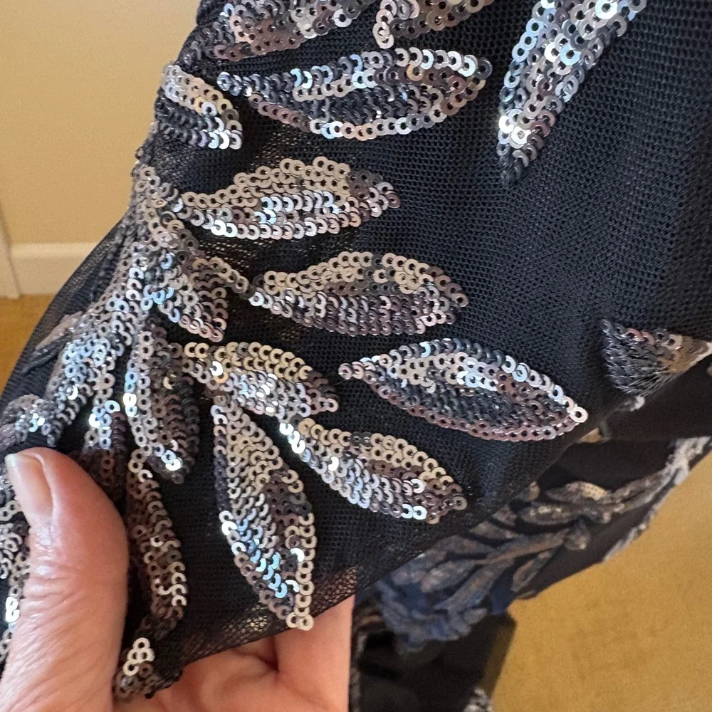 Elegant Black and Silver Sequin Evening Gown size 10, Perfect! - Picture 6 of 6